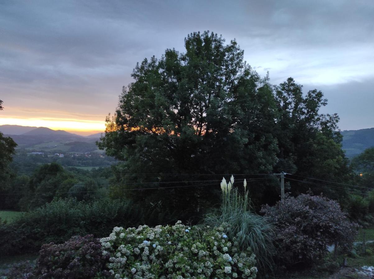 Gite Des 3 Arbres Aramits Exteriér fotografie